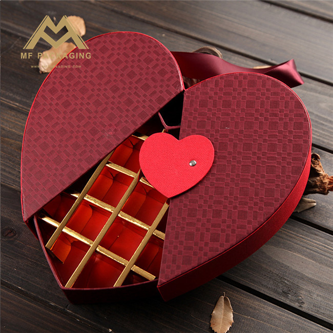 creative heart shape chocolate box with handles